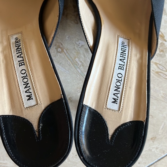 MANOLO BLAHNIK  Black with Tortoiseshell Kitten Mules - Picture 4 of 9